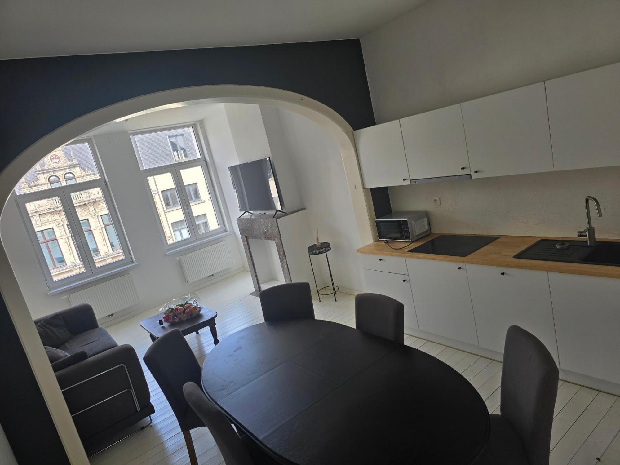 Living History - Suikernest Aparthotel Antwerp Exterior photo