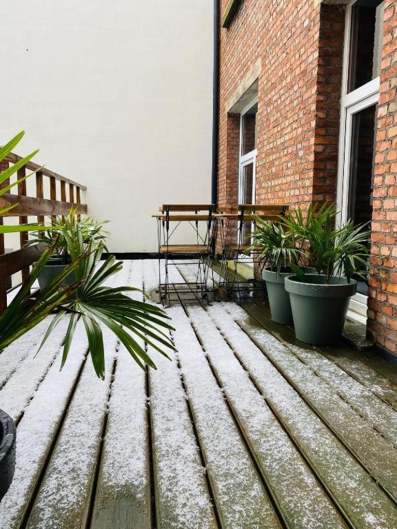 Living History - Suikernest Aparthotel Antwerp Exterior photo